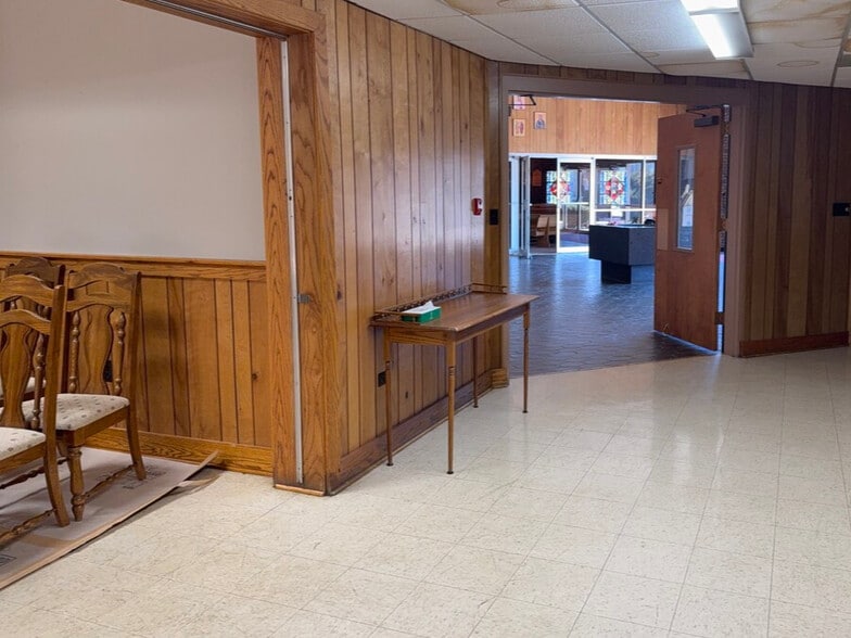 More Photos Of 5920 Waite St, Merrillville Religious Facility For Sale