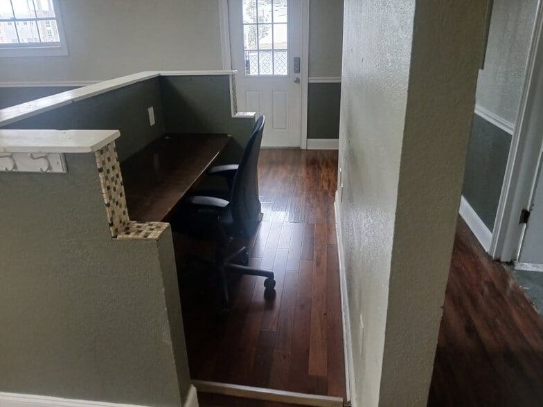 More Photos Of 38799 US Highway 19 N, Tarpon Springs Storefront Retail Office For Sale