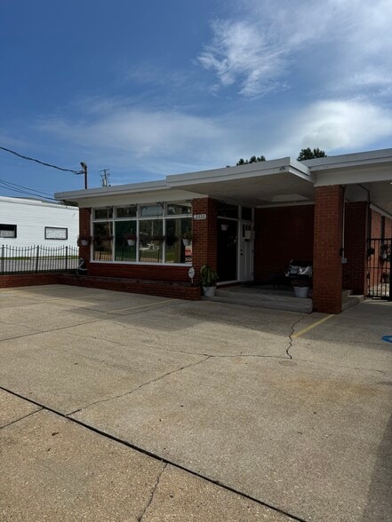More Photos Of 2220 N Palafox St, Pensacola Medical For Sale