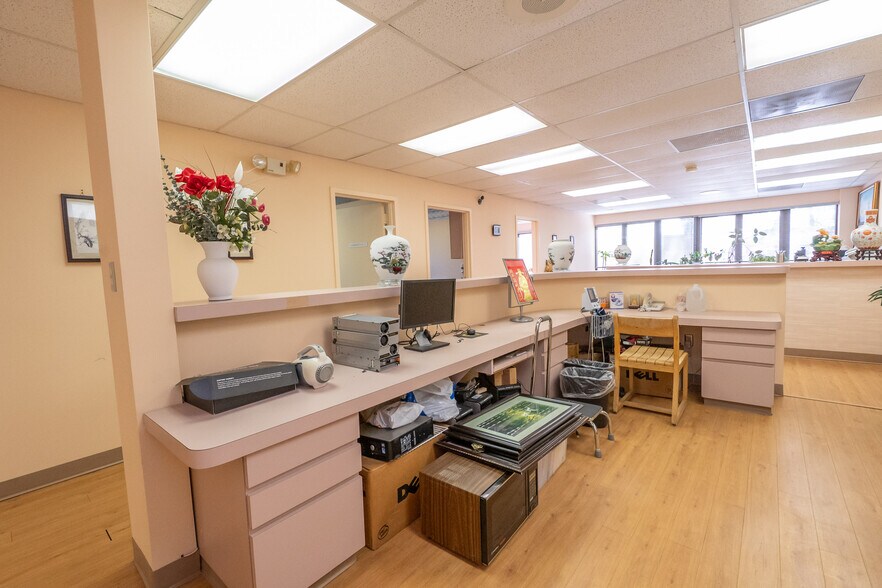More Photos Of 622 Georges Rd, North Brunswick Medical For Sale