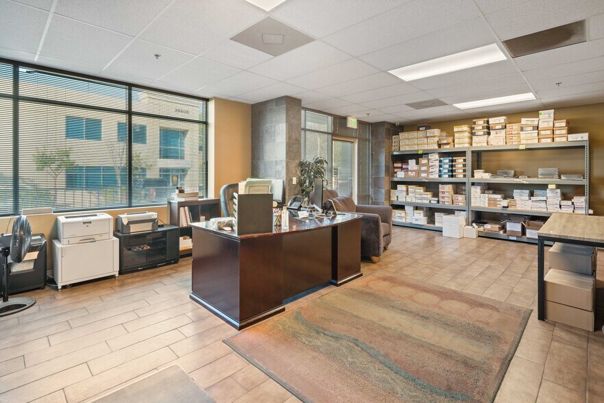 More Photos Of 28534-28536 Constellation Rd, Valencia Warehouse For Sale