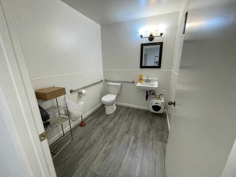 More Photos Of 3540 El Camino Real, Atascadero Office For Sale