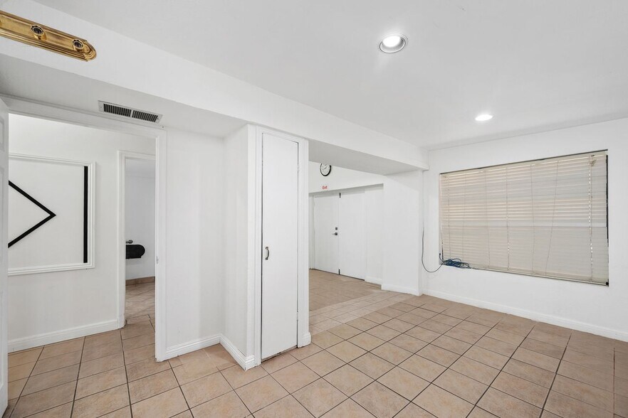 More Photos Of 3861 Jasmine Ave, Culver City Medical For Lease