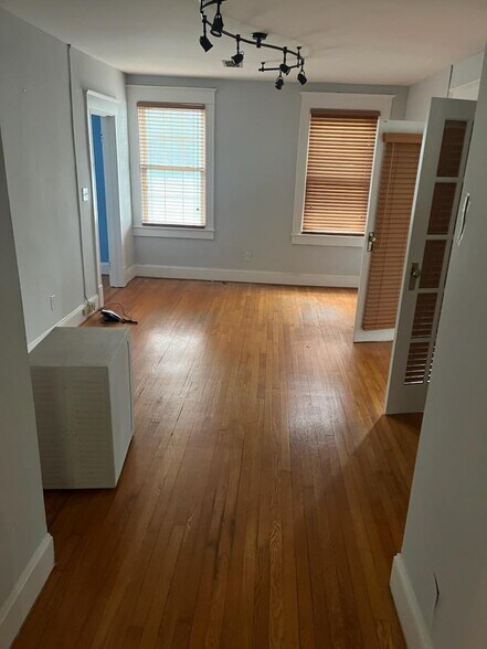 More Photos Of 1102 N Main St, High Point Storefront For Lease