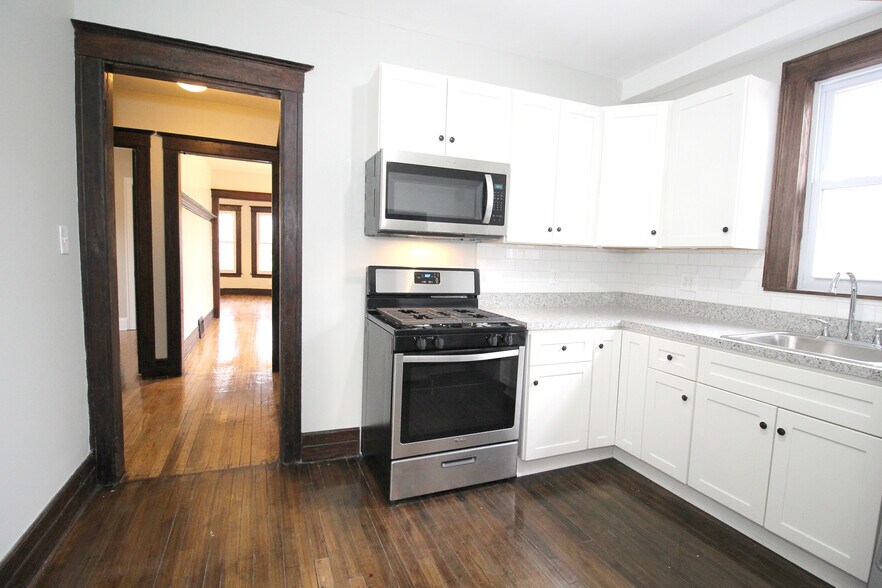 More Photos Of 7501 Dunedin St, Detroit Apartments For Sale