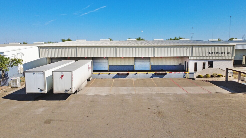 More Photos Of 14413 Import Rd, Laredo Warehouse For Lease