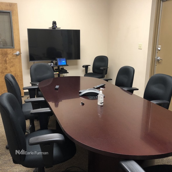 More Photos Of 787 E Butler Rd, Mauldin Health Club For Lease