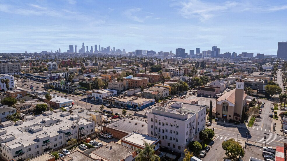 More Photos Of 4067-4075 1/2 Beverly Blvd, Los Angeles Storefront For Sale