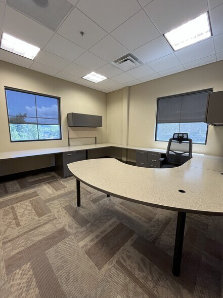 More Photos Of 189 N Main St, Middleton Office For Lease