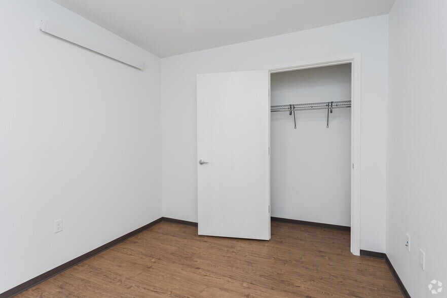 More Photos Of 206 5th Ave S, Seattle Apartments For Lease