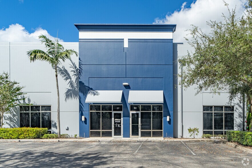 Primary Photo Of 14924 Corporate Rd S, Jupiter Manufacturing For Lease