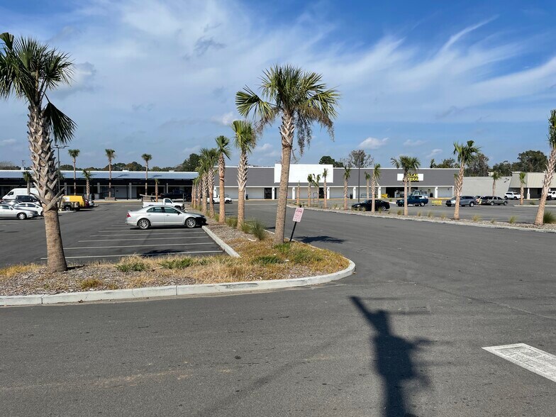 More Photos Of Dorchester Rd @ Dorchester Rd. & W. Montague, Charleston Unknown For Lease