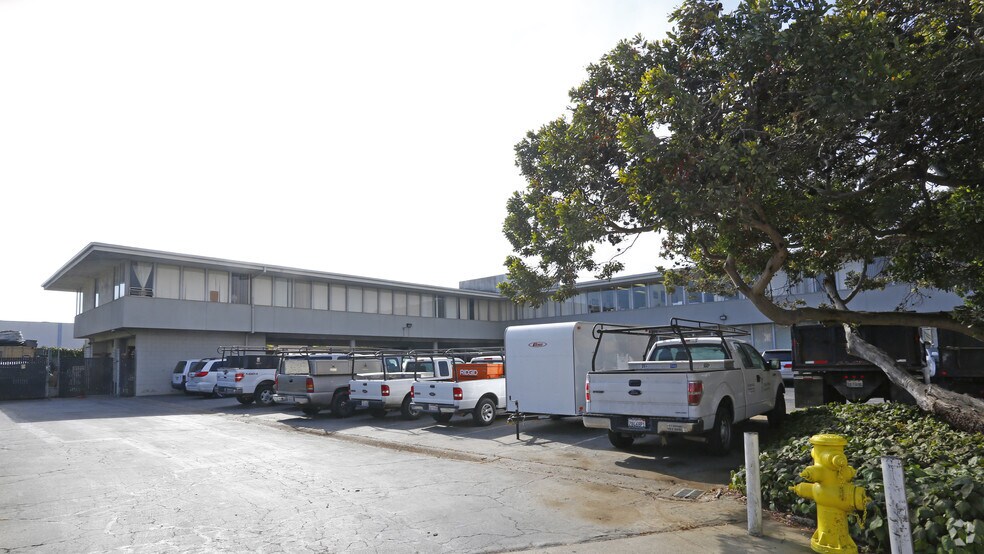 More Photos Of 139 Mitchell Ave, South San Francisco Office For Lease