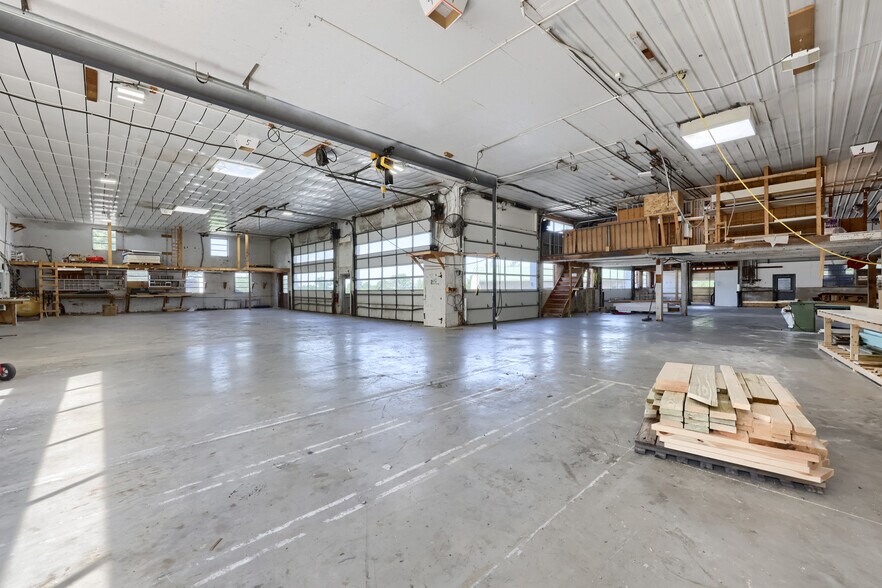 More Photos Of 197 Pencroft Dr N, Holtwood Industrial For Sale