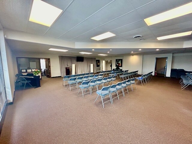 More Photos Of 2455 Stanley Ave, Dayton Auto Dealership For Sale