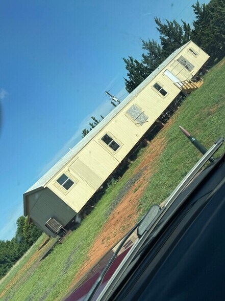 More Photos Of 972 County Street 2979, Blanchard Manufactured Housing Mobile Home Park For Sale