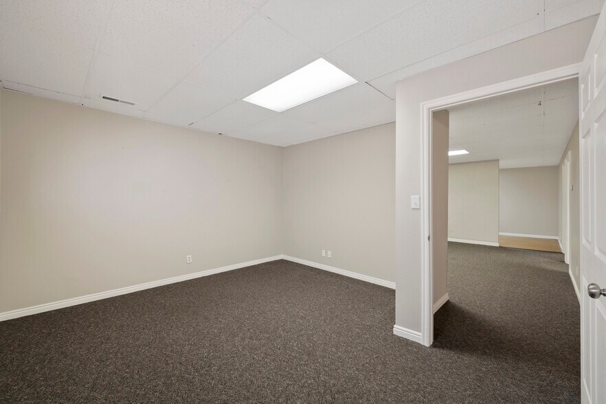 More Photos Of 405 S 100 E, Pleasant Grove Office For Lease