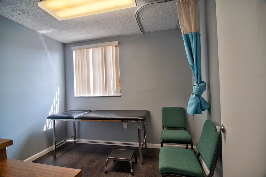 More Photos Of Northside Professional Complex, Saint Petersburg Medical For Lease