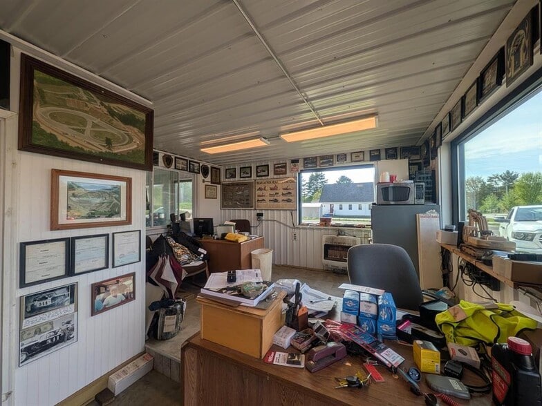 More Photos Of 926 John Stark Hwy, Newport General Retail For Sale