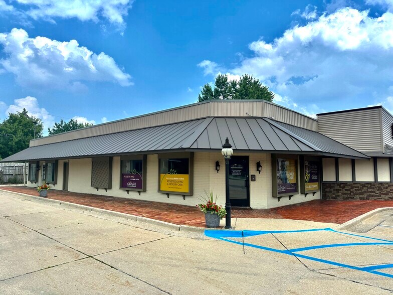 More Photos Of 615-643 E Saginaw Hwy, Grand Ledge Unknown For Lease