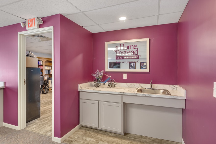 More Photos Of 5758 Cooley Lake Rd, Waterford Daycare Center For Sale