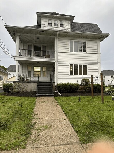 Primary Photo Of 1231 Mohawk St, Utica Apartments For Lease