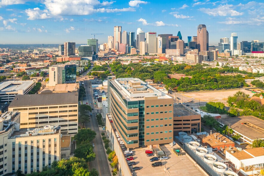 More Photos Of 3417 Gaston Ave, Dallas Medical For Lease