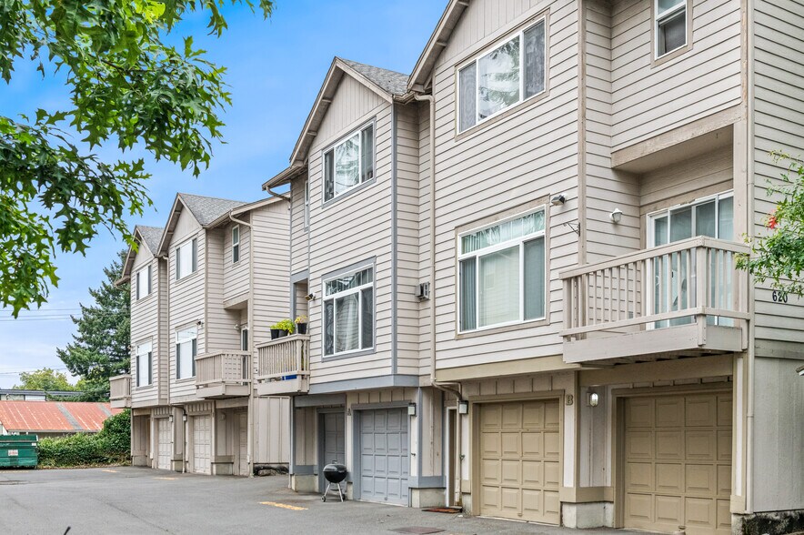 More Photos Of 620 SW 155th St, Seattle Apartments For Sale