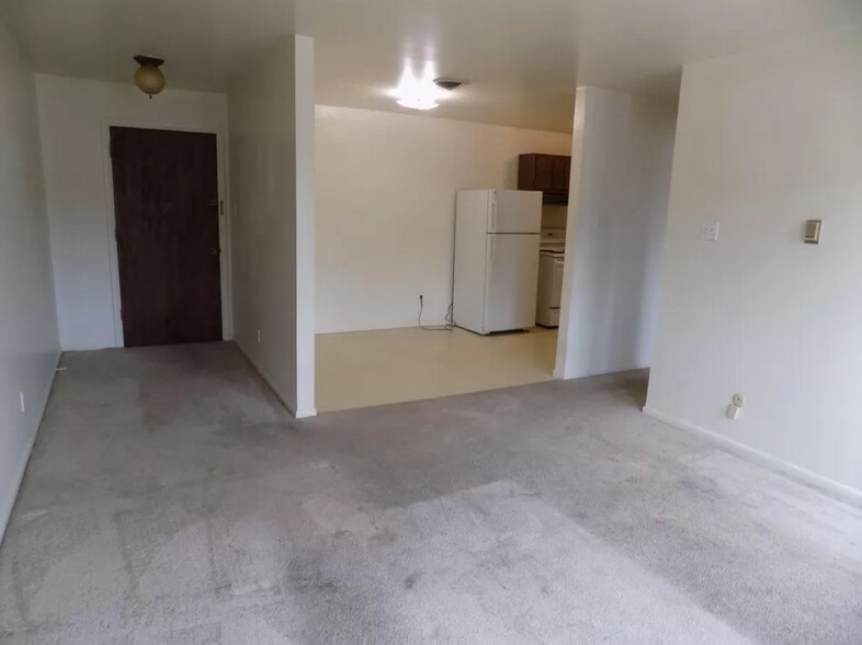 More Photos Of 210 5th Ave, Elizabeth Apartments For Sale