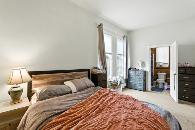 More Photos Of 575 Myrtle St, Half Moon Bay Apartments For Sale