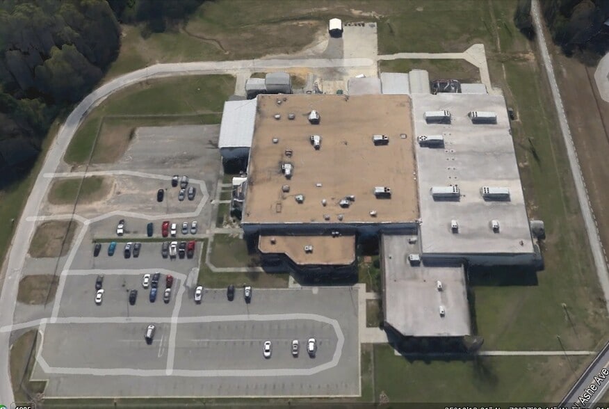 More Photos Of 504 N Ashe Ave, Dunn Warehouse For Lease