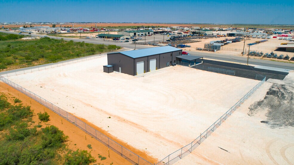 More Photos Of 9716 FM 307, Midland Warehouse For Lease