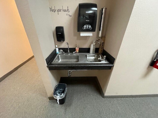 More Photos Of 7560 Red Bug Lake Rd, Oviedo Medical For Lease