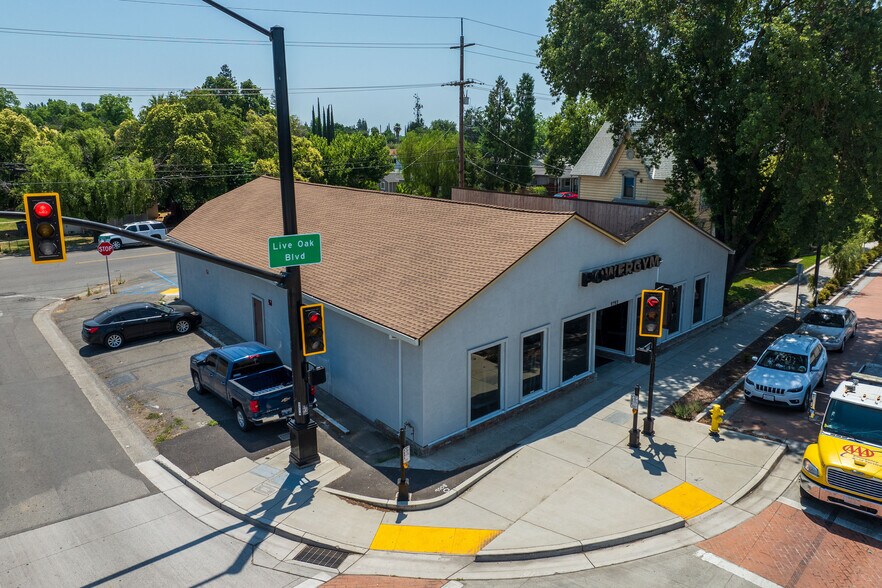 More Photos Of 9793 Live Oak Blvd, Live Oak Storefront Retail Office For Sale