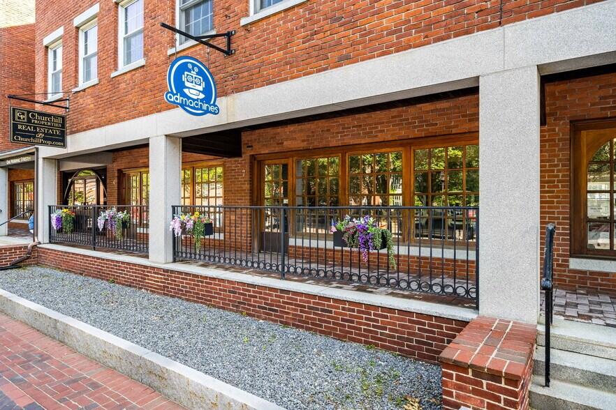 More Photos Of 1 Merrimac St, Newburyport Apartments For Lease