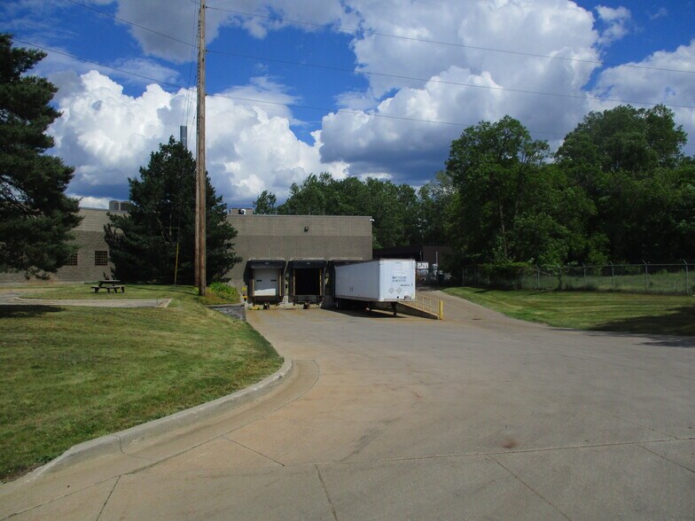 More Photos Of 200 Maple St, Sparta Manufacturing For Sale