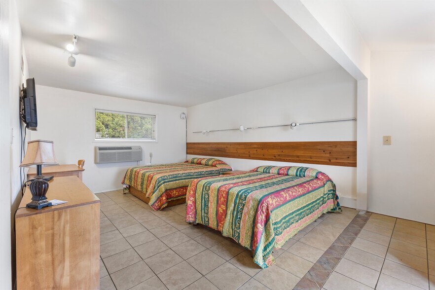 More Photos Of 230 West Ave, Saratoga Springs Land For Sale