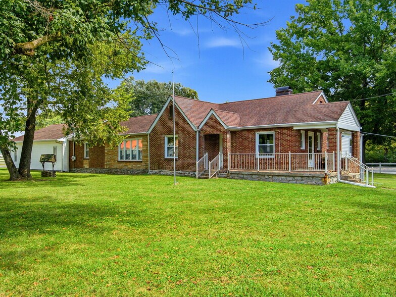 More Photos Of 1063 Louisville Hwy, Goodlettsville Flex For Sale