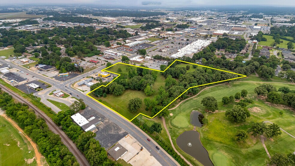 More Photos Of 901 S. Caraway Rd, Jonesboro Land For Sale