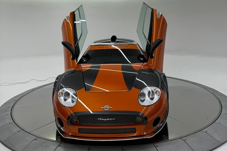More Photos Of 18071 Fitch, Irvine Showroom For Sale