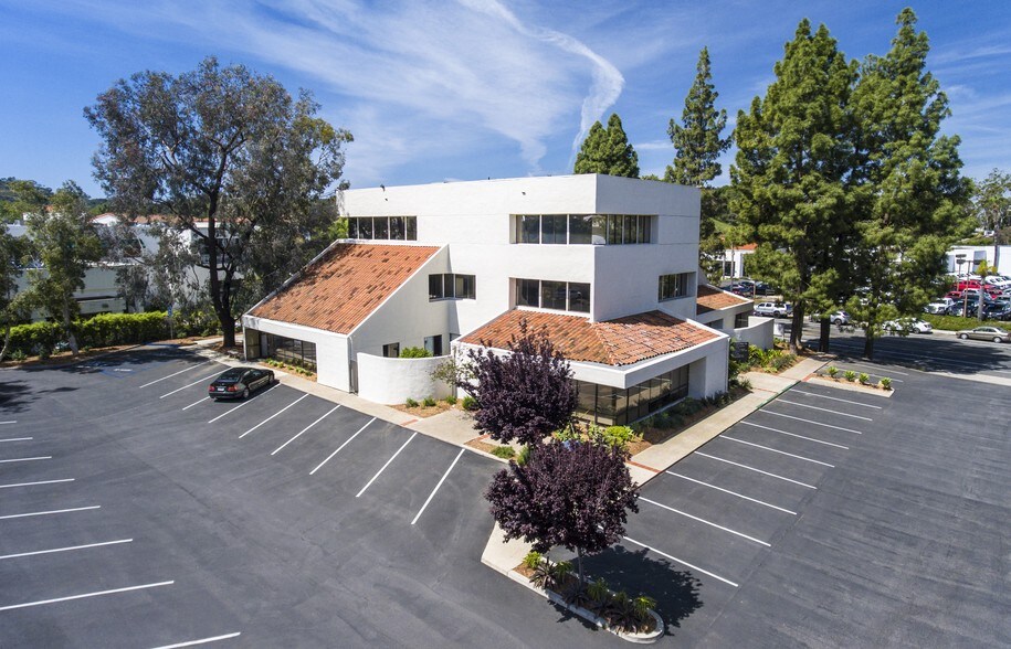 More Photos Of 360 S Hope Ave, Santa Barbara Office For Lease