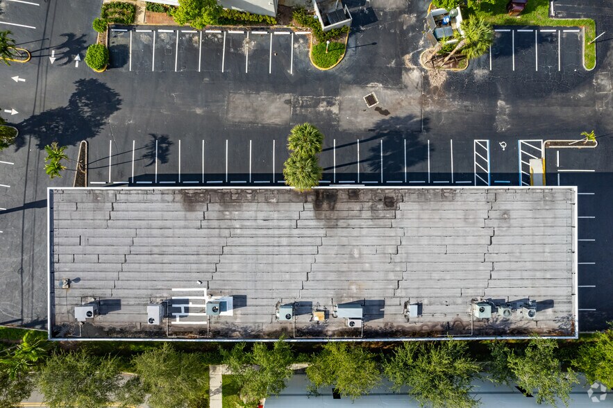 More Photos Of 665-695 S Federal Hwy, Deerfield Beach Unknown For Lease