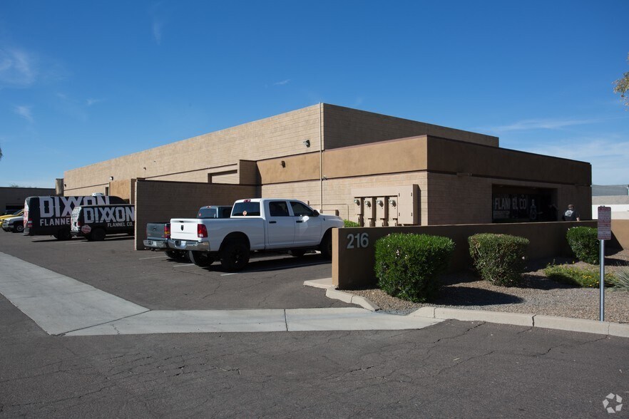 More Photos Of 216-228 S Clark Dr, Tempe Manufacturing For Lease