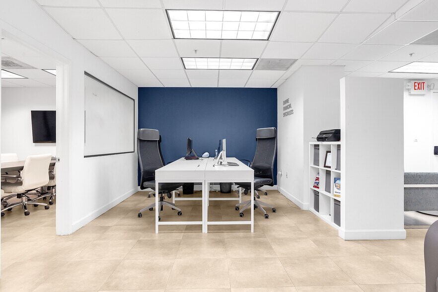 More Photos Of 1110 Brickell Ave, Miami Office For Sale