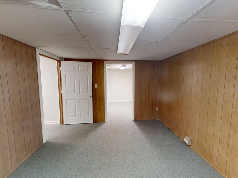 More Photos Of 2105-2133 W 8th St, Erie Office For Sale