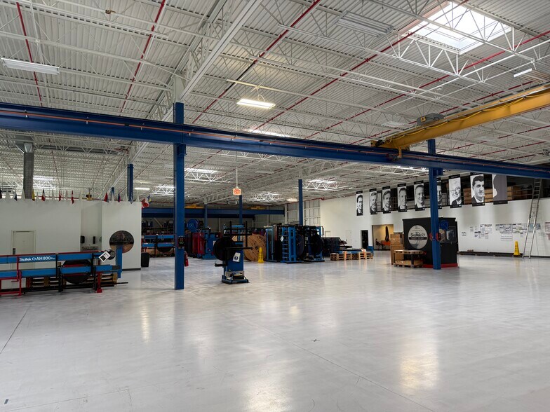 More Photos Of 5510 Ecopark Dr, Alpharetta Manufacturing For Sale