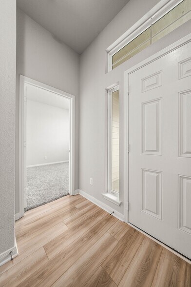 More Photos Of 4020 Centerfire, Waco Apartments For Sale