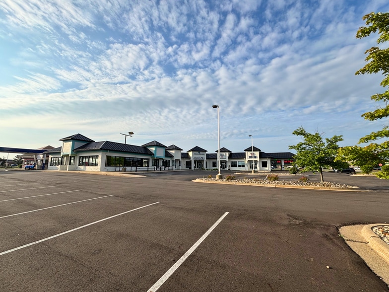 Primary Photo Of 644 Migaldi Ln, Lansing Unknown For Lease