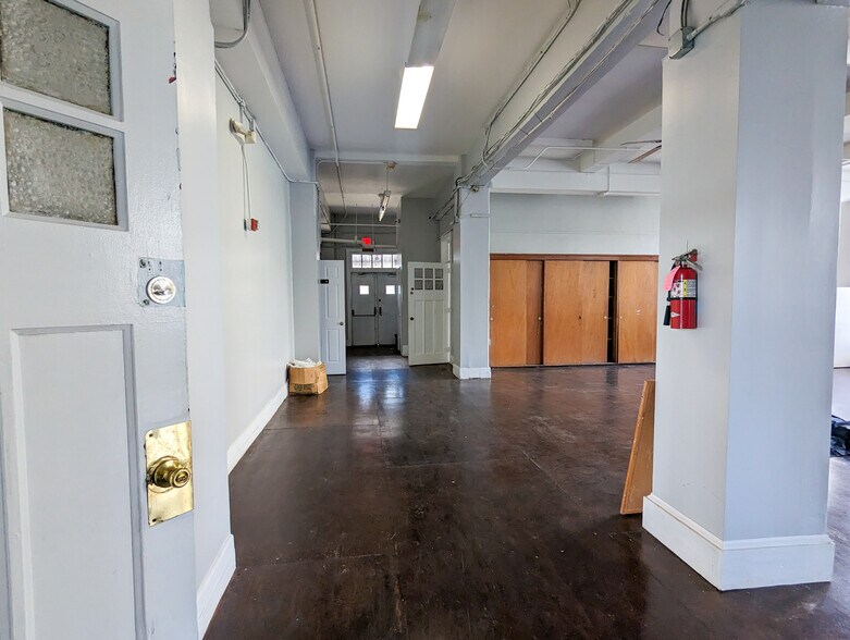 More Photos Of 1901 W Tioga St, Philadelphia Schools For Sale