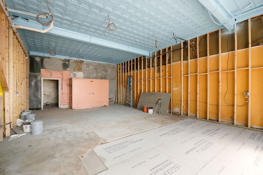 More Photos Of 3100 Patterson Ave, Richmond Storefront Retail Residential For Lease